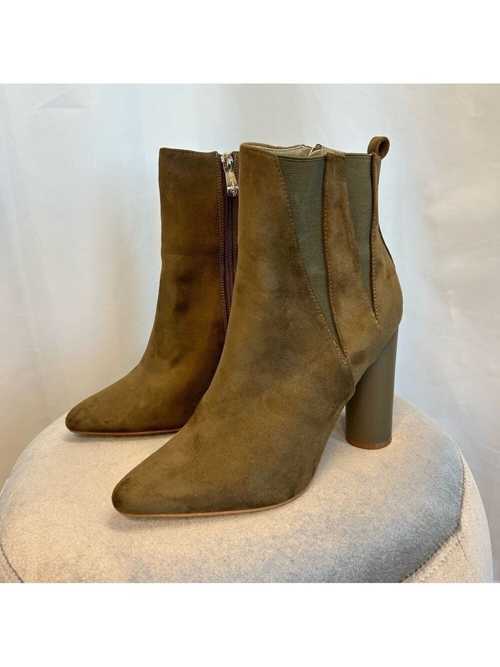 Cape Robbin olive green suede ankle boots Sz 8.5 - Picture 4 of 11